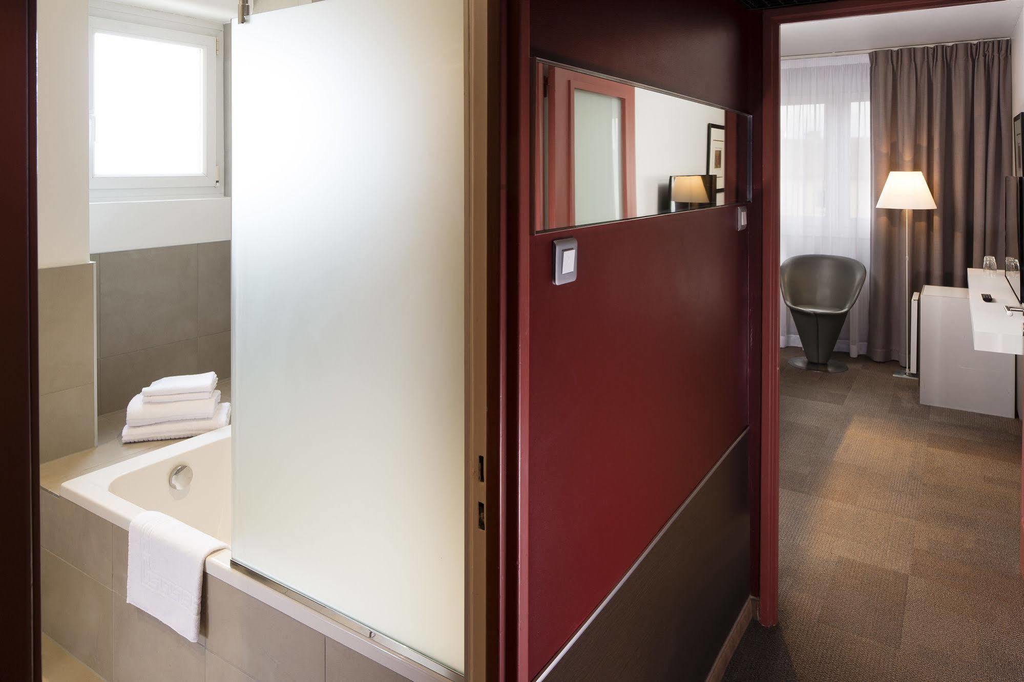 Hôtel Diana Dauphine - Room service disponible Strasburgo Esterno foto